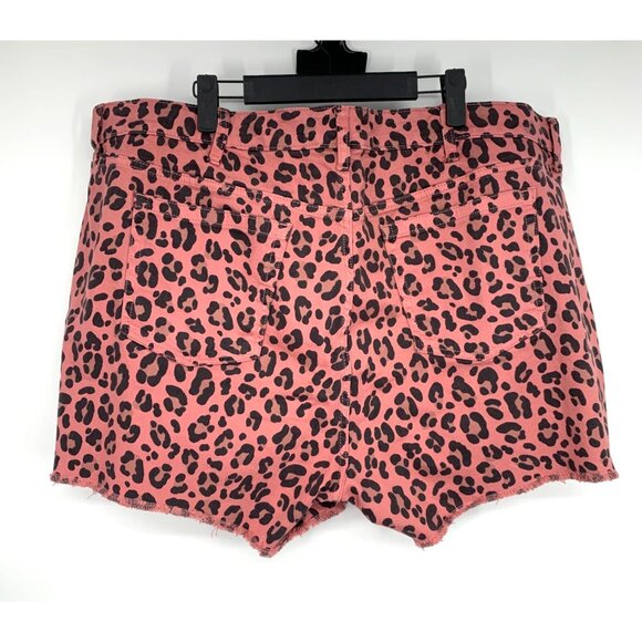Torrid Shorts High Rise Midi Denim Pink Leopard Fray Stretch - Picture 12 of 15